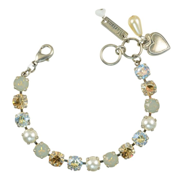 Clipping path service, Clipping path service provider, Clipping path services, Clipping path Service Company, Remove background from image, Image editing company, Photo editing company, Photo editing services, Photo retouching services